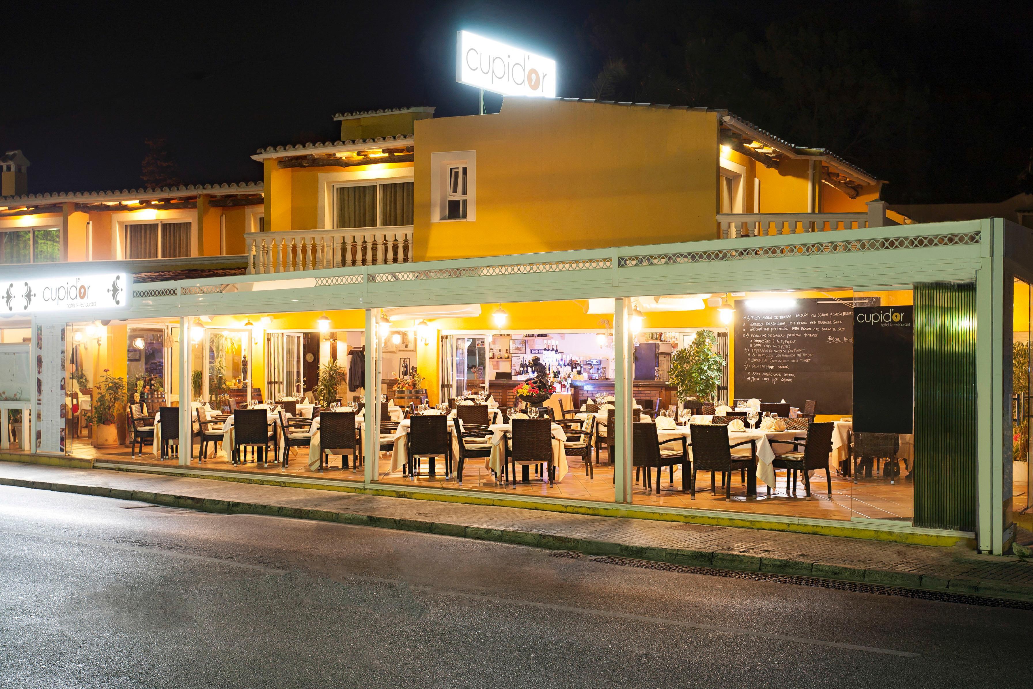 Hotel Cupidor Пагера Екстериор снимка