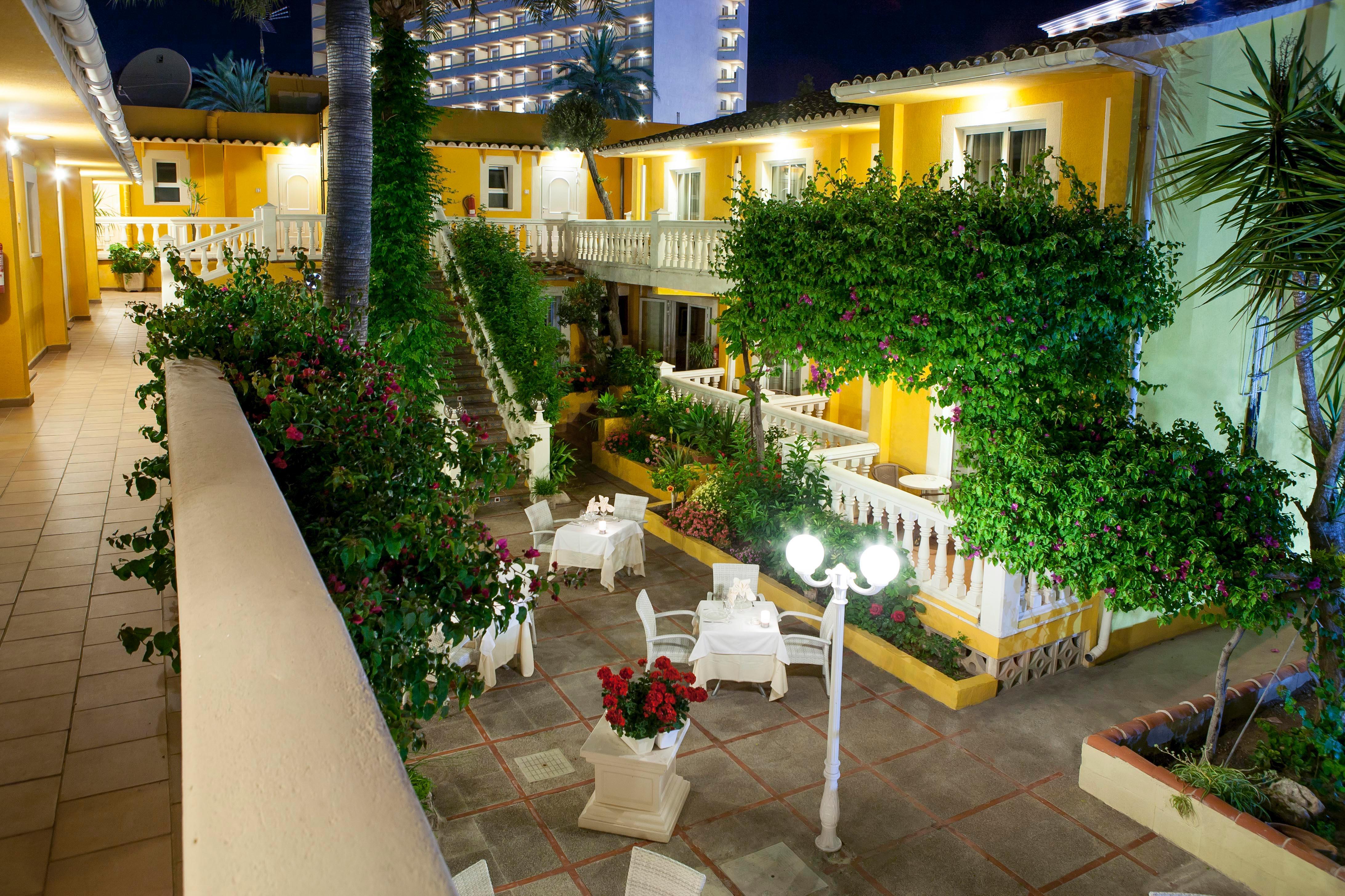 Hotel Cupidor Пагера Екстериор снимка