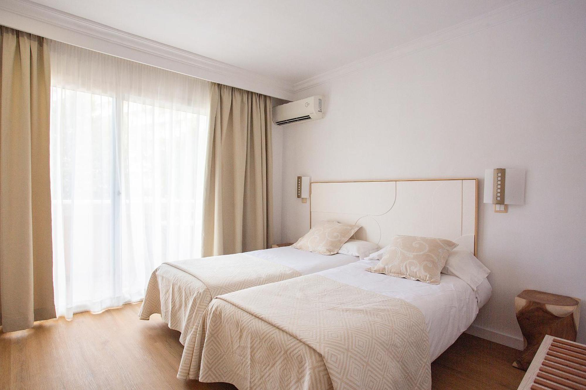 Hotel Cupidor Пагера Екстериор снимка